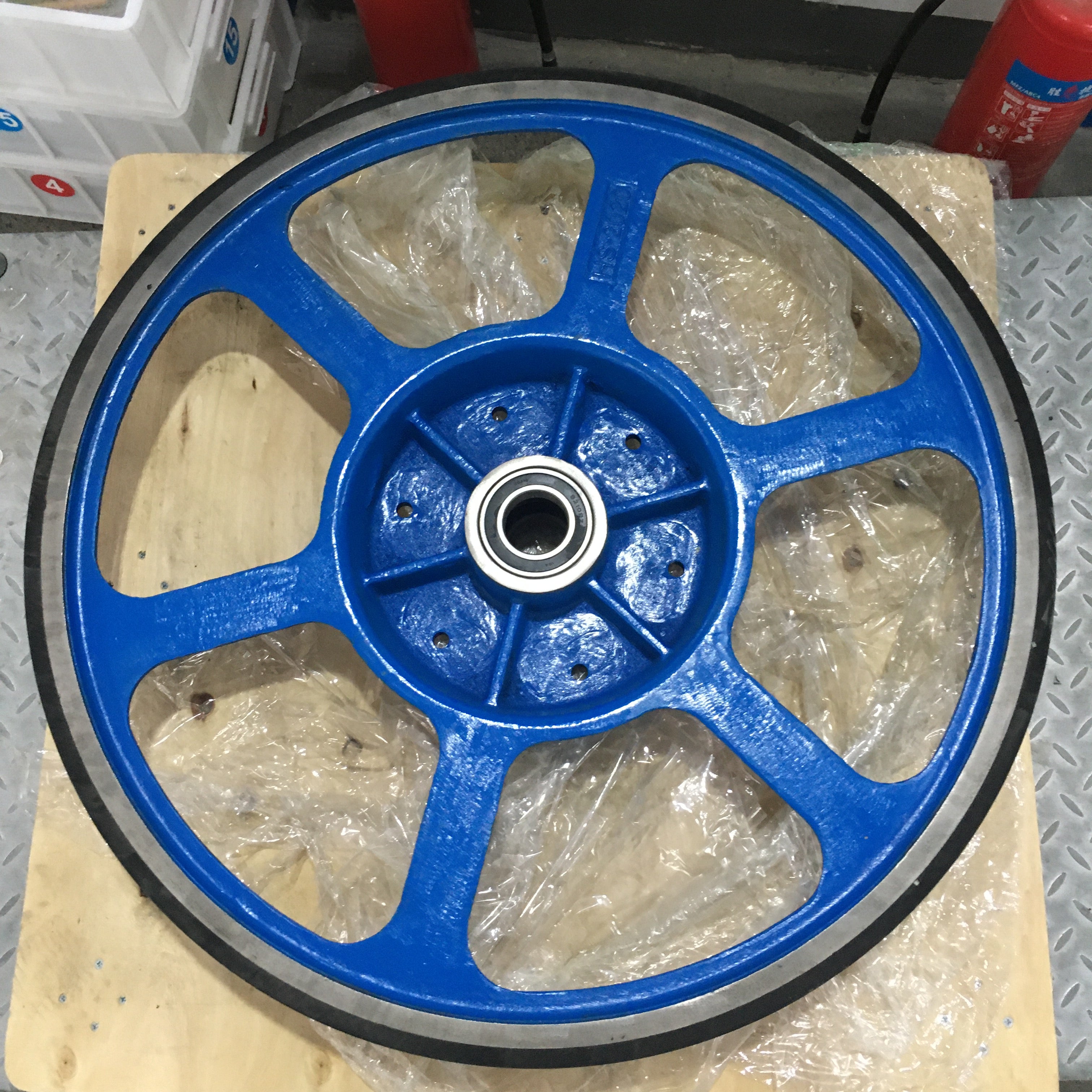 HS-2020 Escalator Friction Wheel 780*90*36 Double Bearing Escalator Spare Parts