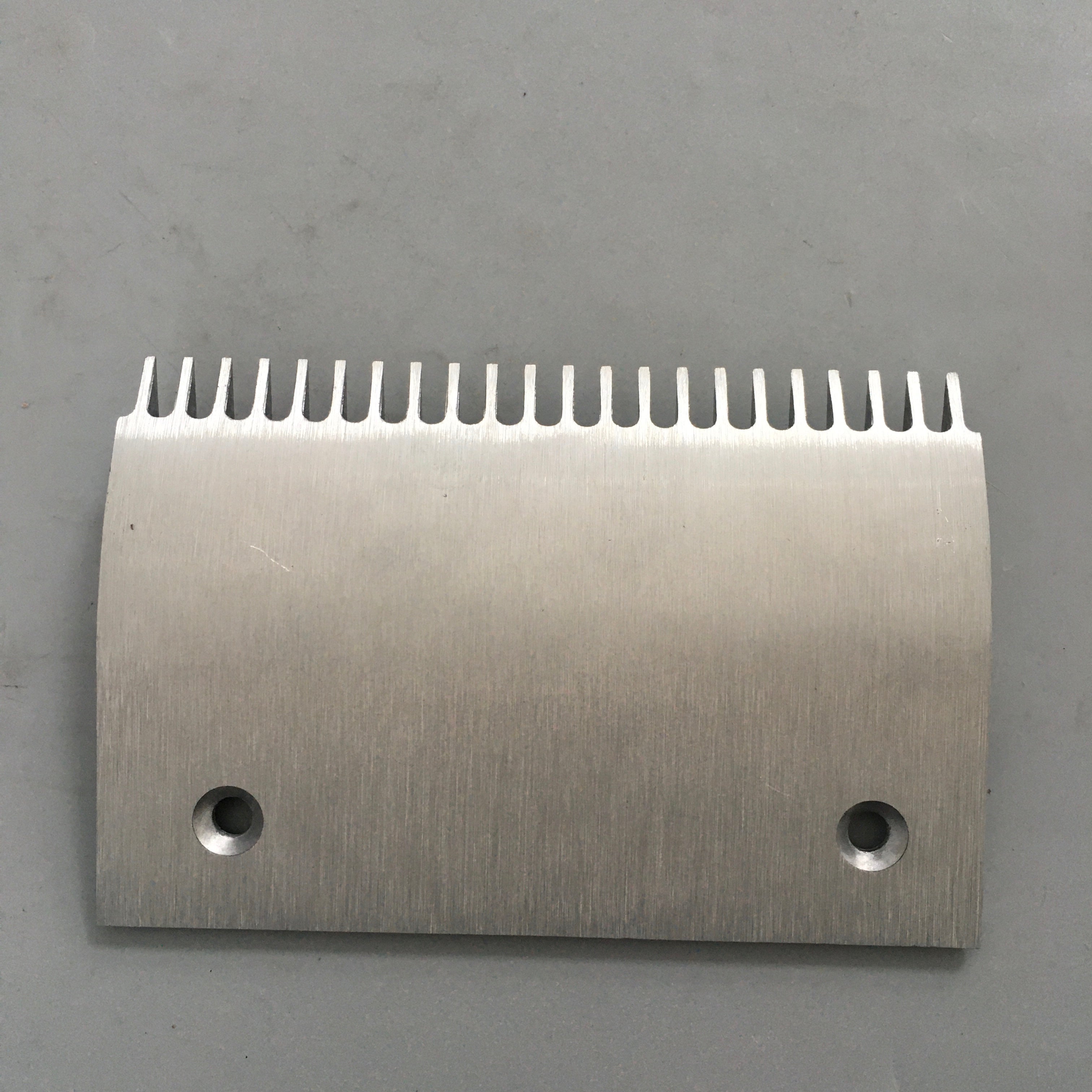 10pcs C65500390H01 Escalator Comb Plate 195*132mm Escalator Spare Parts