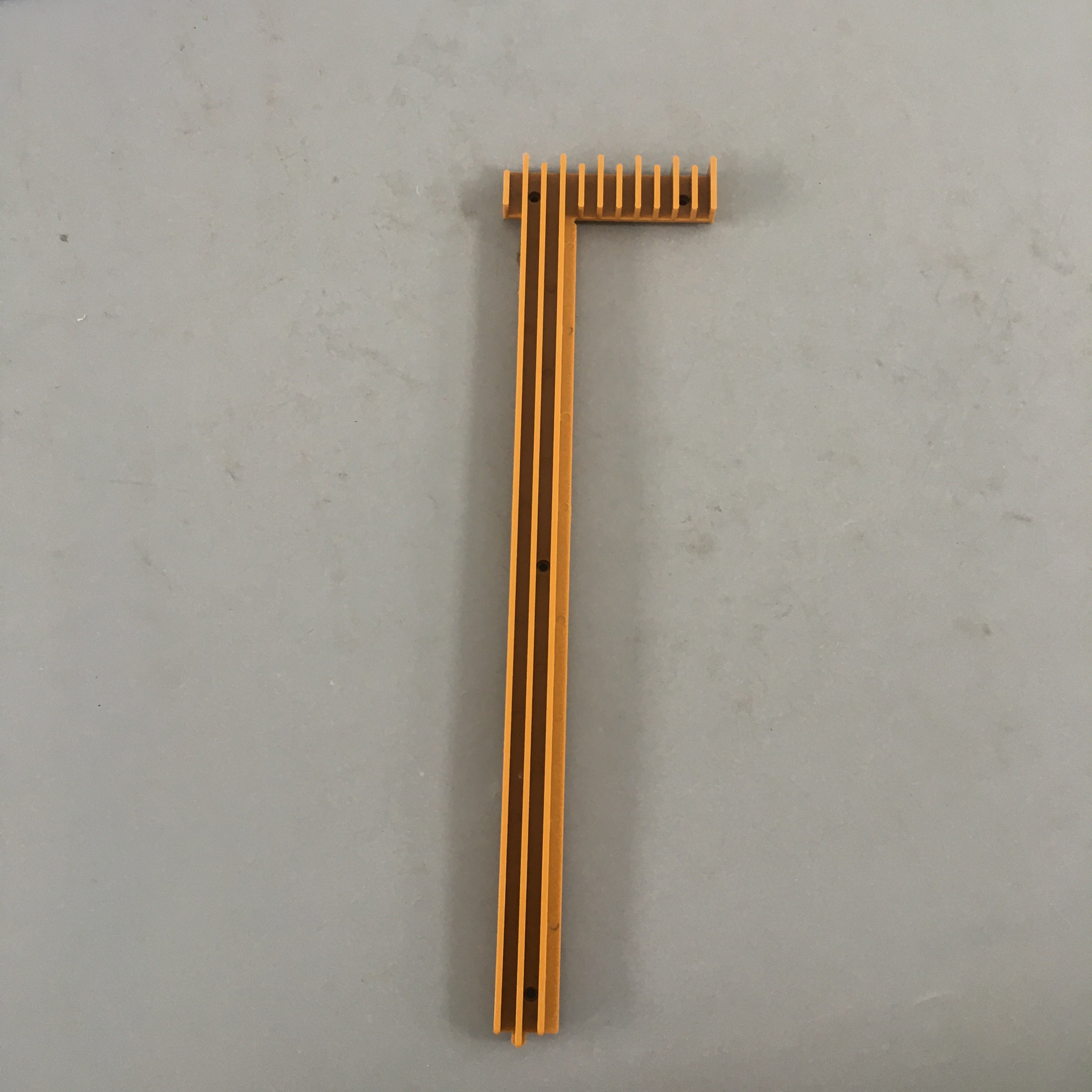 10pcs N.D.L YSO13B522 Escalator Demarcation Plastic Yellow Length 400mm Escalator Spare Parts